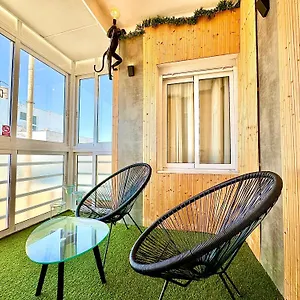 https://precioso-apartamento-con-terraza-chill-out.1costadelsol.com